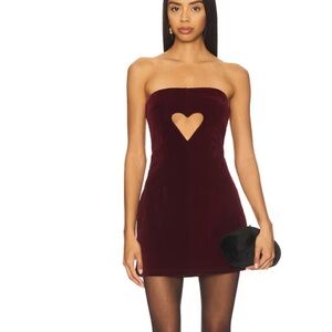 Elegant Strapless Burgundy Dress